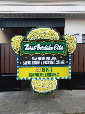 Papan Bunga Duka di Tanjung Rambang